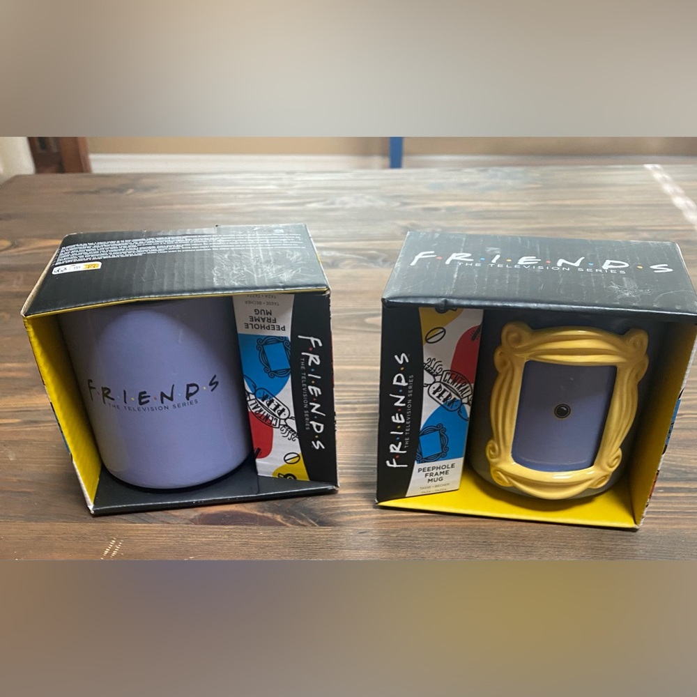 Two Friends TV Show Frame Mugs, Monica’s Peephole Frame Mugs New In Box